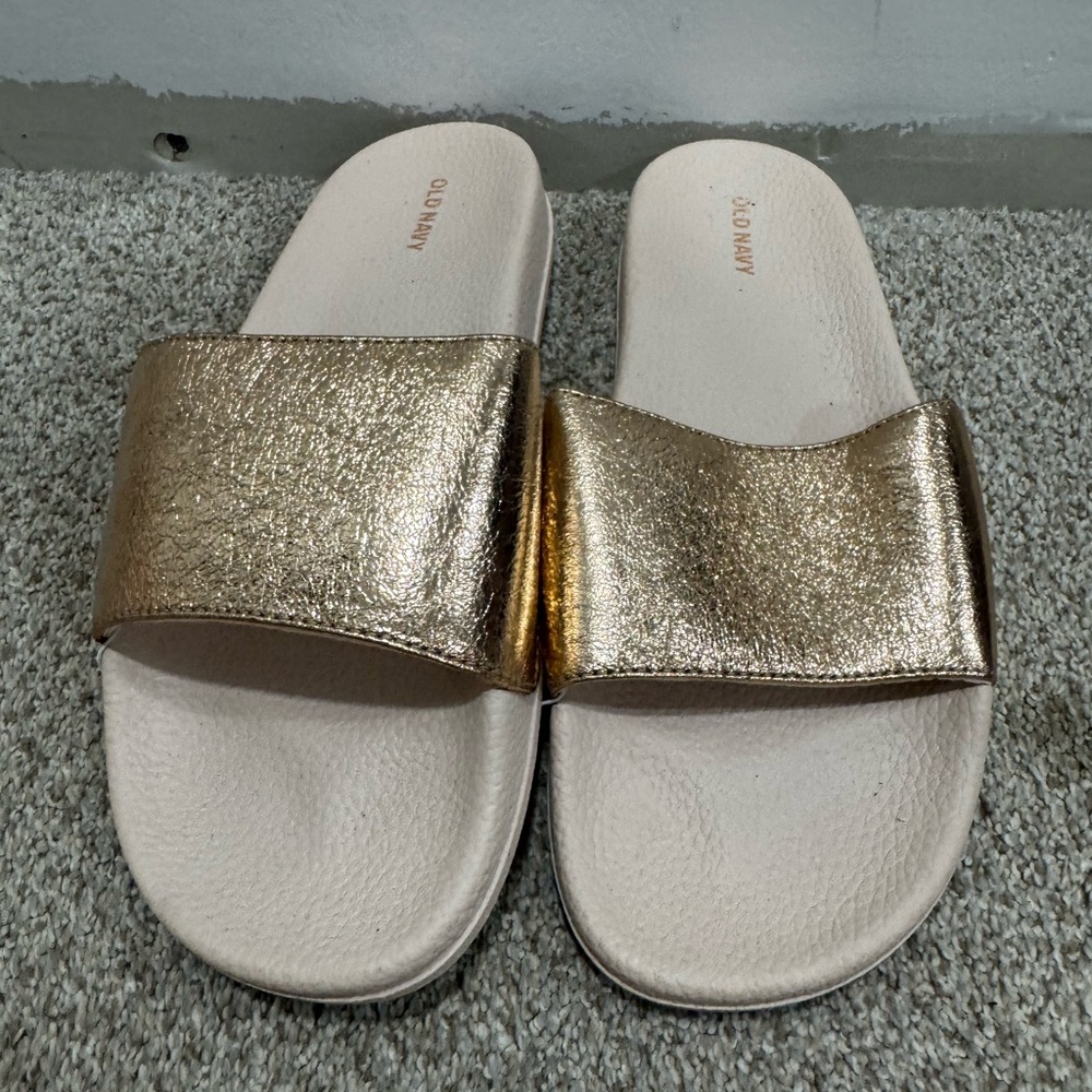 Old Navy Metallic Rose Gold Slide Sandals